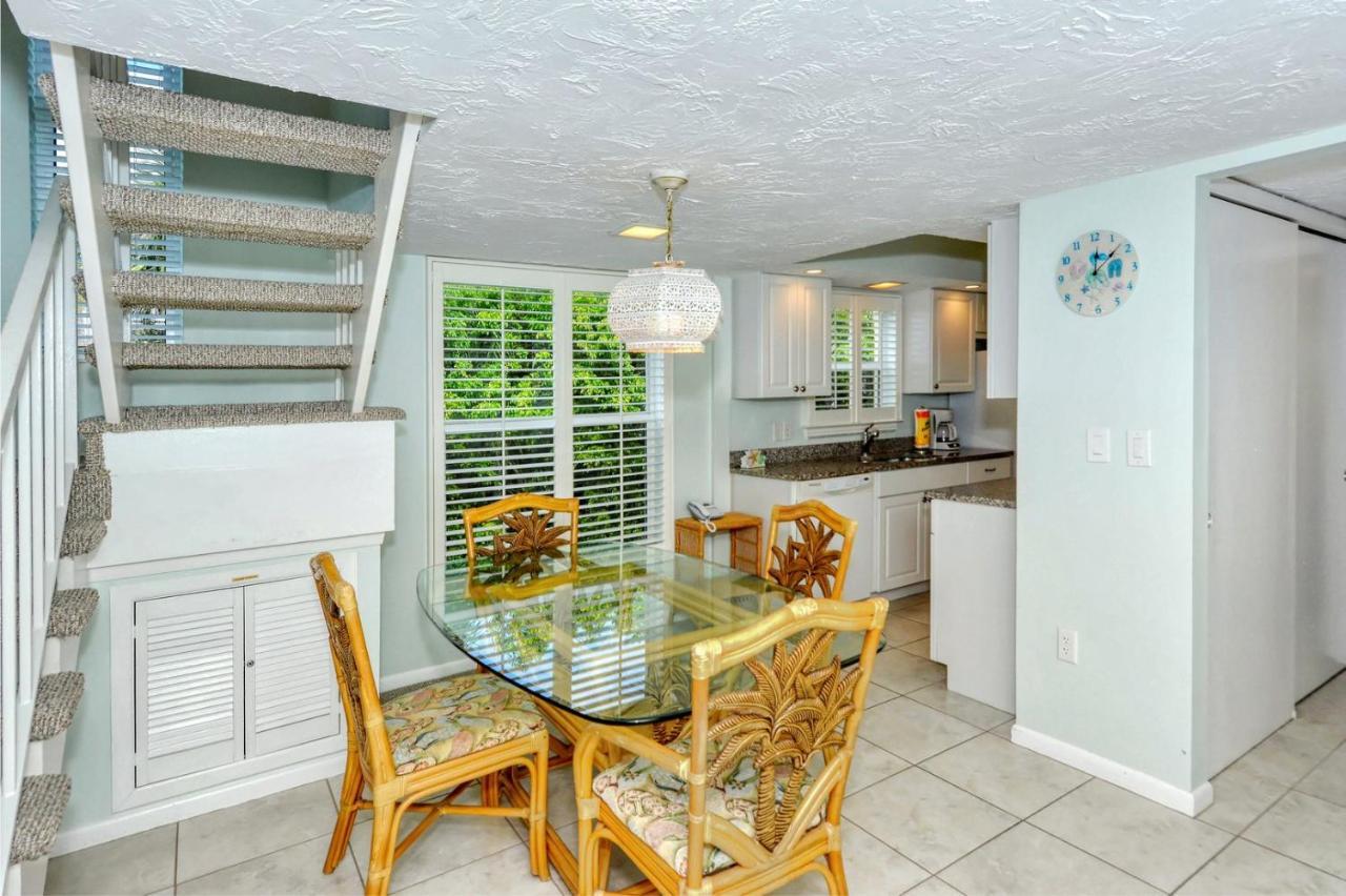 Laplaya 201C Breathtaking Gulf Panorama From This Corner End Unit With A Private Stairway To The Beach Longboat Key Exterior foto